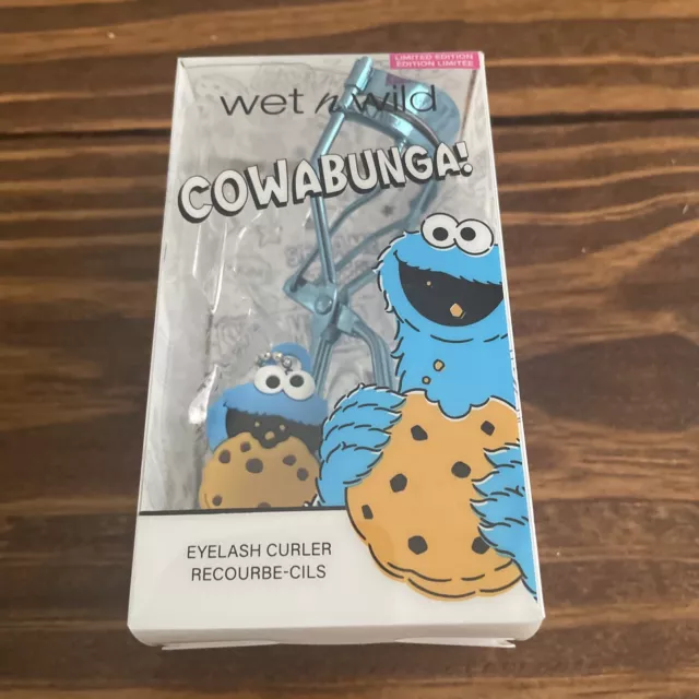 Wet N Wild Cookie Monster Sesame Street Save The Day Eyelash Curler With Charm