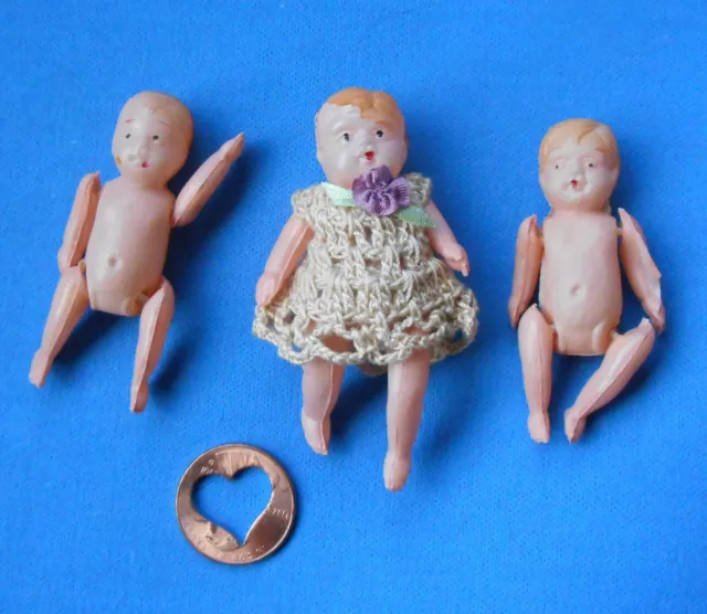 Dollhouse Miniature 3 Tiny Vintage Jointed Celluloid Dolls Crocheted dress Japan