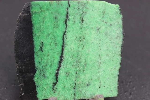 Siberian Imperial jade endcut, 65 grams