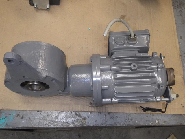 .RAS Part #154-998 Folding beam gear reducer Folding Machine Model 74-40 .RAS Part #154-998 Folding beam gear reducer Folding Machine Model 74-40