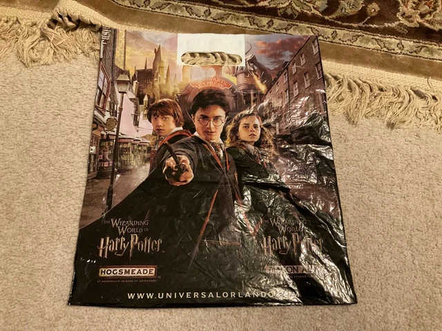 THE WIZARDING WORLD of Harry Potter Hogsmeade Universal Orlando Plastic
