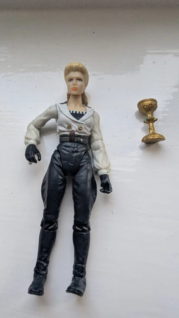 INDIANA JONES The Last Cross Adventure Series – Dr. ELSA Schneider Actionfigur, 15 Cm