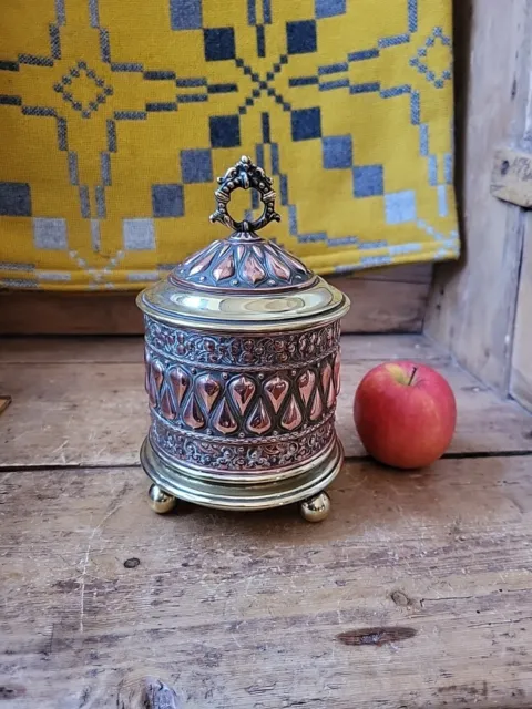 A Lovely Copper And Brass Repousse Lidded Jar Jewellery Money Tea Caddy