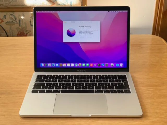 Apple MacBook Pro 13" 2016, 8 Gb, 256Gb SSD, Modell A1708