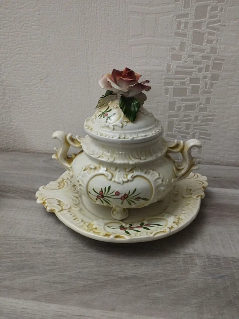 belle enorme soupière style Capodimonte faience italie fleur
