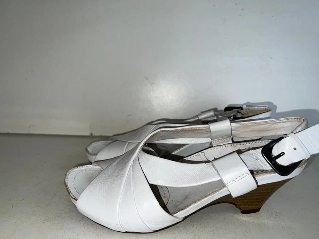 Clarks softwear on sale sandals