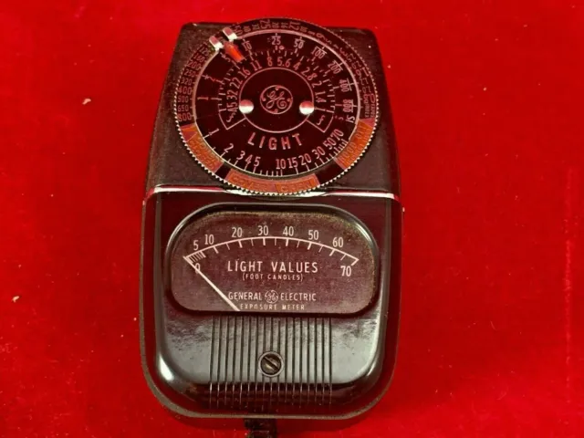 Vintage GE Exposure Meter Light Meter with Leather Case & Strap Model 8DW58Y4