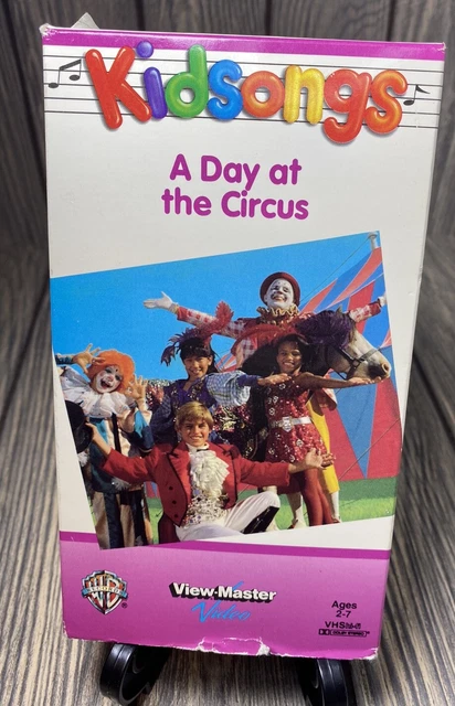 Kidsongs A Day At The Circus Vhs KIDSONGS A DAY At The Circus VHS 1987 w/ Sing-Along Lyrics Book Vintage