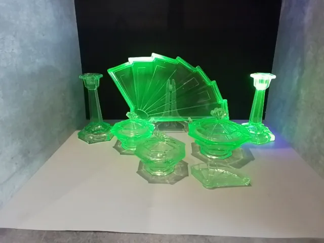 Art Deco Bagley Uranium Glass Dressing Table Set (Whitby)