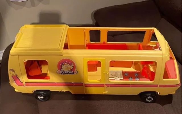 Vintage Barbie Star Traveler GMC Eleganza II Camper Motor Home RV Bus 1976