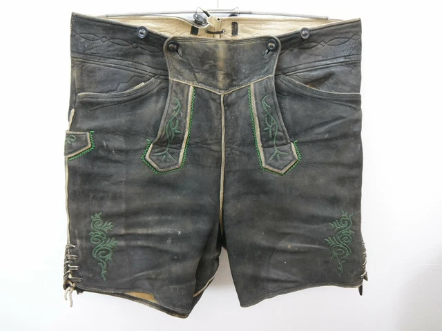 Kurze Lederhose grüne Stickerei Säckler Handarbeit aus Hirschleder schwarz Gr.58