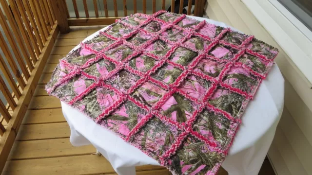 rosa Echtholz Camo Babydecke Lappen Quilt Camouflage Land Jagd Redneck