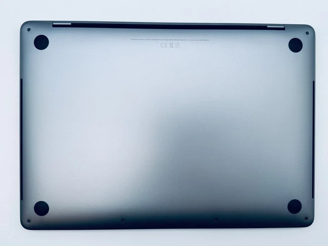 Apple MacBook Pro 13" 2019 ID Touch Bar Intel Quad Core i5 2.4Ghz 16GB 256 GB unità di memoria a stato solido 16