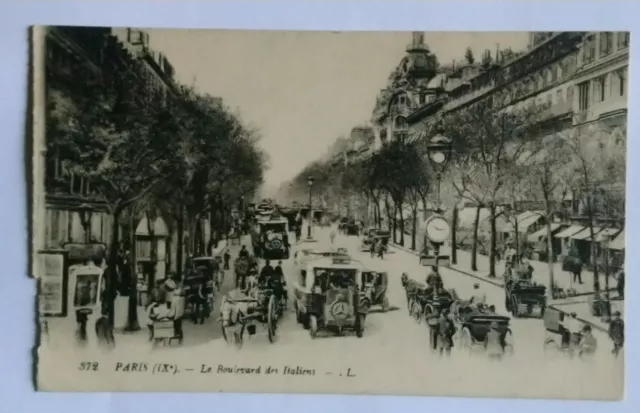CPA / Old Paris IXe Boulevard des Italiens Postcard