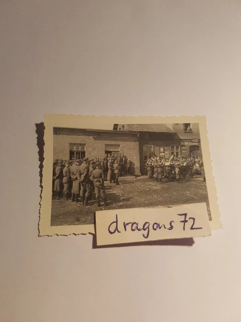 Foto Ostpreussen Gregersdorf/Grzegorze 1941 Platzkonzert Soldaten WH+Werb. orig.