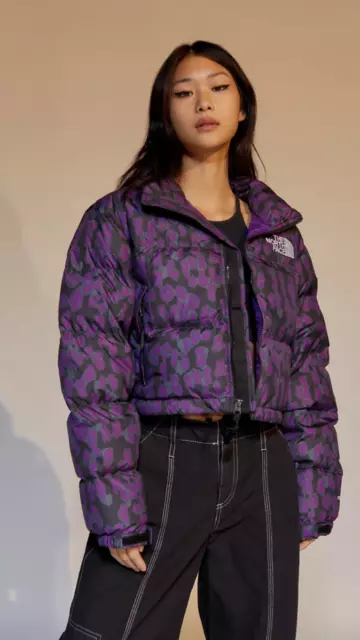 The North Face Short Nuptse Printed Jacket Purple/Black size M, L, XL