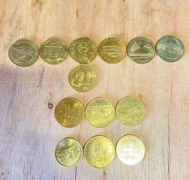 LOT 13 Tresor de france + medailles et patrimoine - Jeton Touristique
