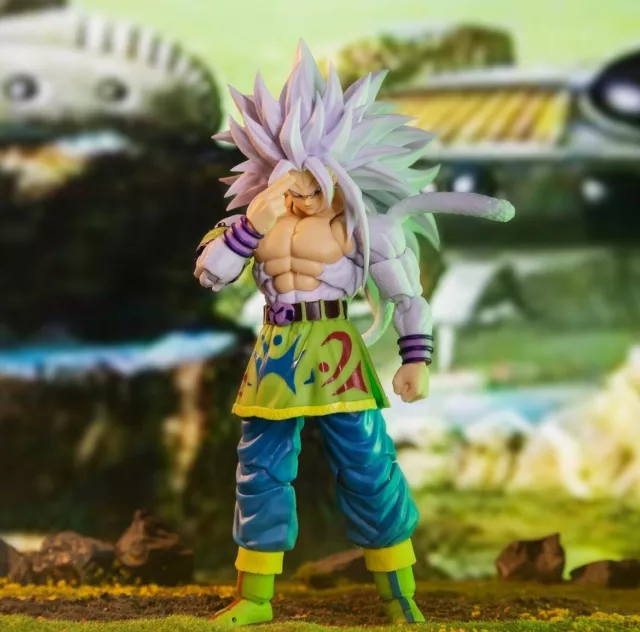 5ktoys - Well. There are several SSJ5 floating and the white hair