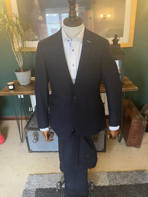 Navy Blue Mens 2pc Suit 40R- RTP £475 Tailored Fit