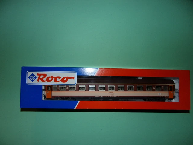 Voiture express 2ème classe, SNCF - R6200007 - Roco - Voitures