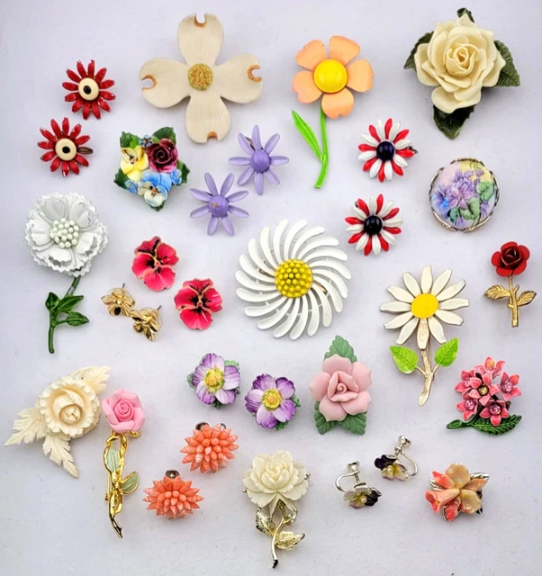 Vintage Mixed Lot Floral Earrings Brooches Enamel Ceramic Porcelain ClipOn Screw