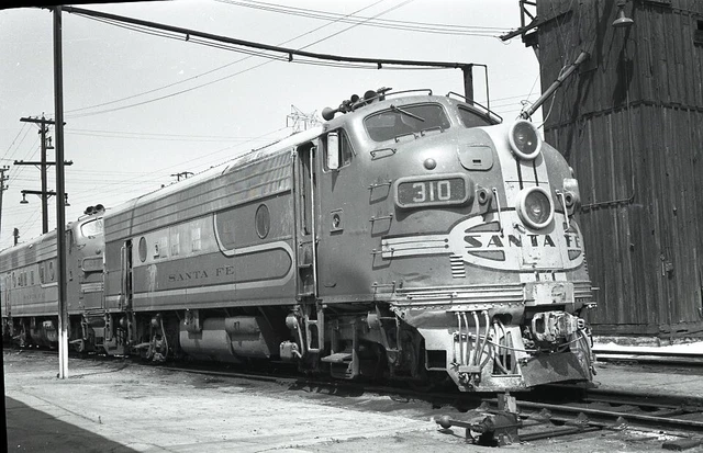 AT&SF F7A - Number - 310 with another  - B X W NEG - bp4962