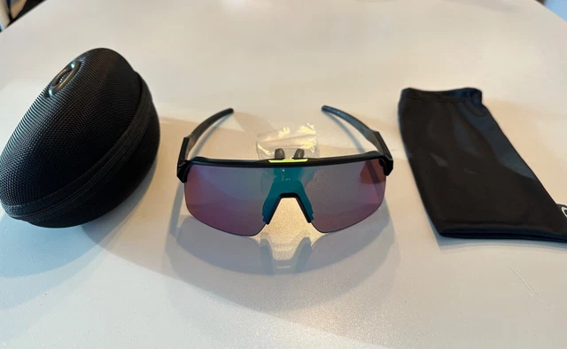 Oakley Sutro Lite Sonnenbrille, Gläser Prizm Road Jade, Gestell Matte Black. 