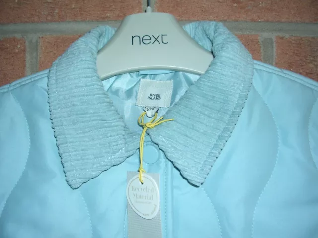 Cappotto trapuntato verde River Island nuova con etichette per ragazze nuova di zecca età 2-3 98 cm NUOVO CRP £32 2