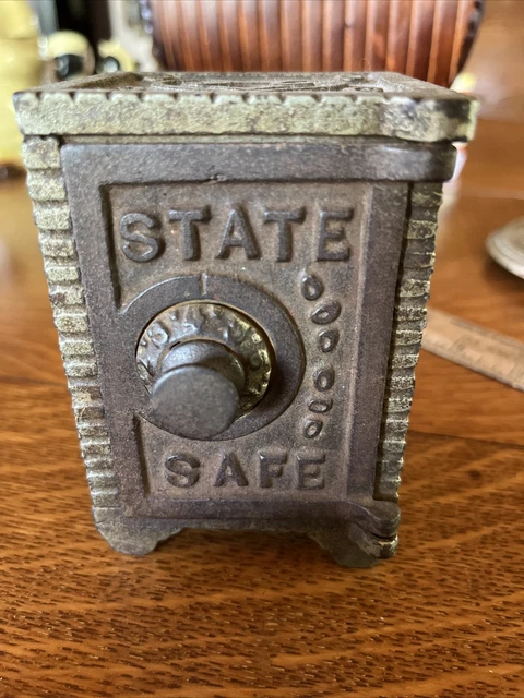 Vintage Antique Safe Bank. Cast Iron/metal