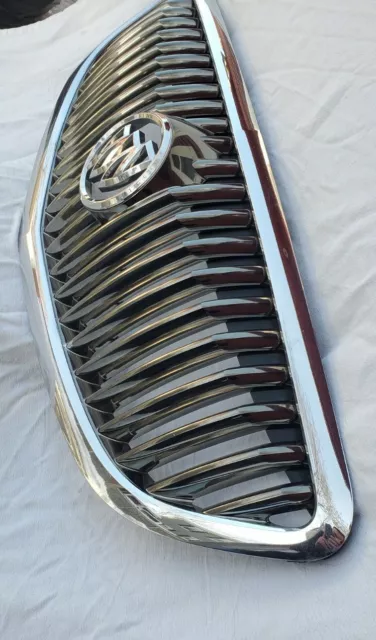 2008-2012 Buick Enclave CXL Front Bumper Upper Chrome Grille w/ Emblem OEM