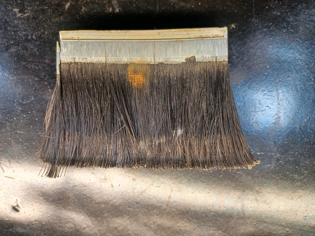 Marsh Kraft Tape Brush, B1