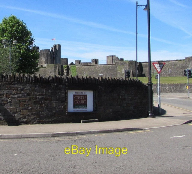 PHOTO 6X4 WELCOME to Castle Court Shopping Centre, Caerphilly The sign ...