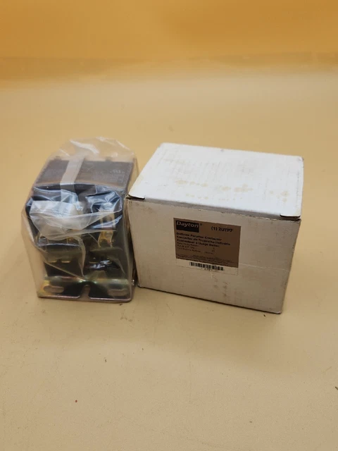 DAYTON DEFINITE PURPOSE CONTACTOR (1) 2UTP7 3 Pole 240 Vac Coil FLA @ 277 Vac