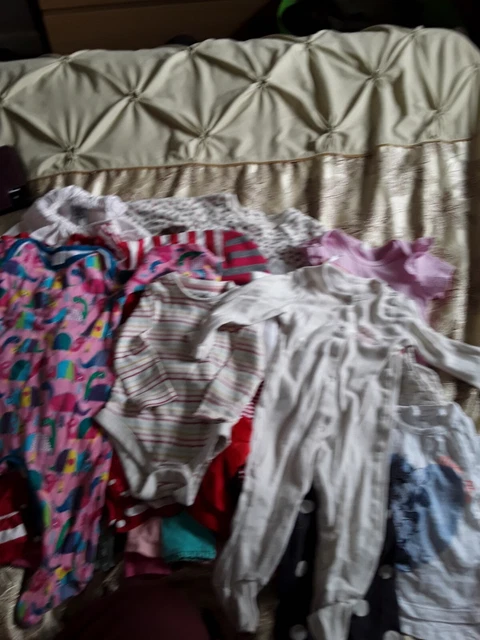 Baby Girl Bundle Clothes Vgc 3-6months Mix3d Variety Of Outfits Included Xmas
