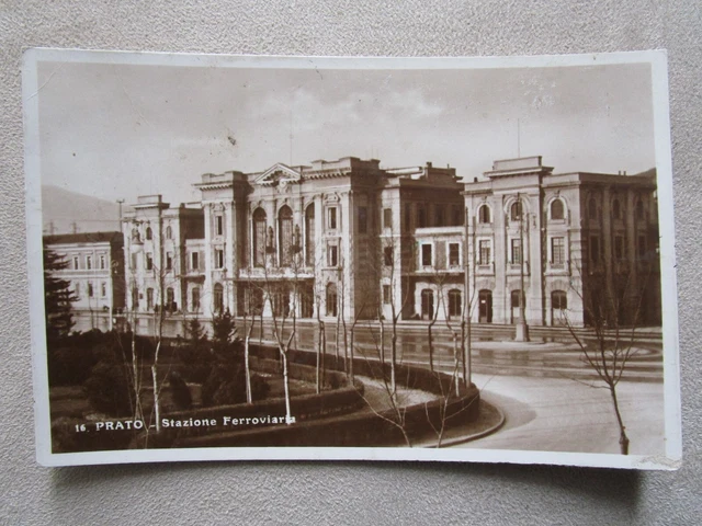 Cartolina Prato - Stazione Ferroviaria 1943