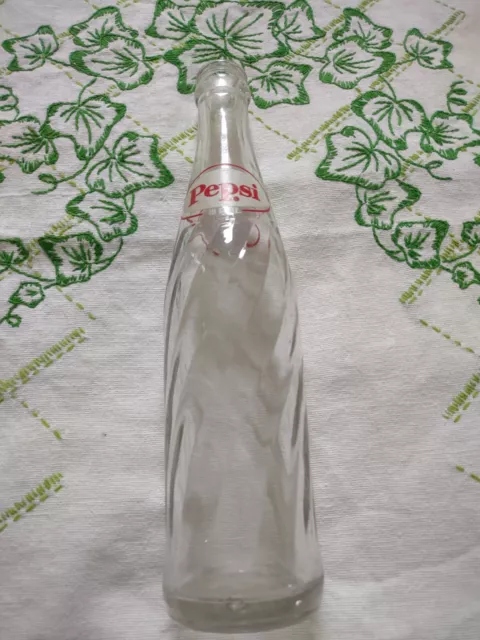 Vintage Pepsi Cola Glass Bottle One Pint Swirl 16 oz Soda Pop Collectible  Twist