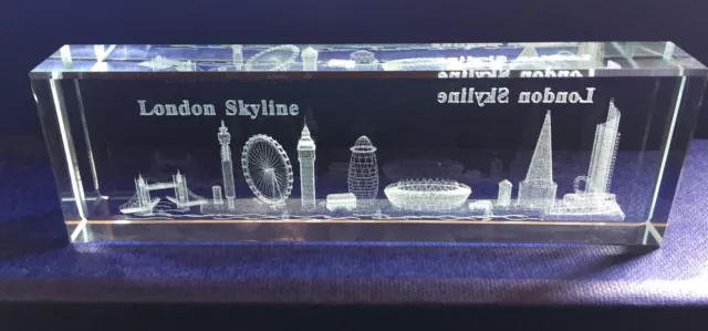 London Skyline 3D Crystal Glass Showpiece Paper Weight Office Display Souvenir