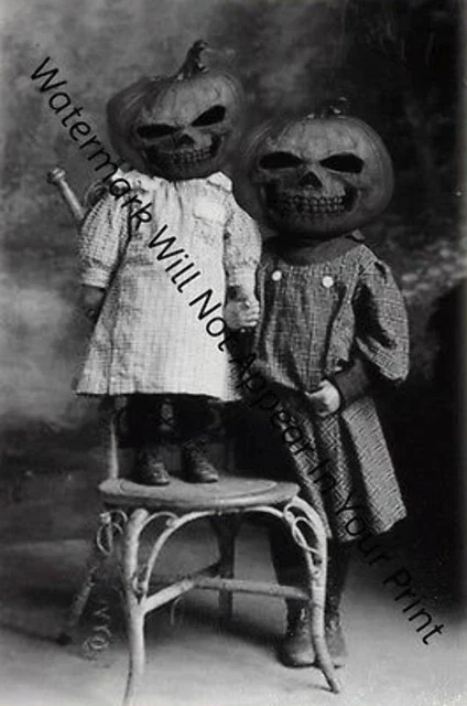 ODD BIZARRE STRANGE WEIRD CREEPY CRAZY FREAKY Pumpkin Head Kids VINTAGE PIC