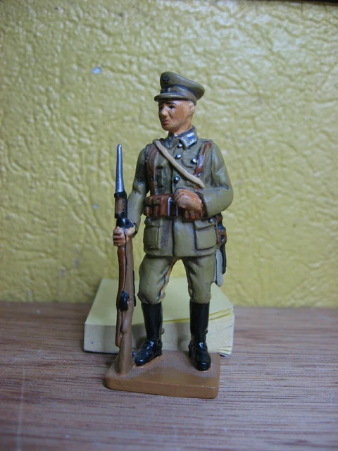 Marauder gun runner soldat allemand 1/18è German wehrmacht Mauser