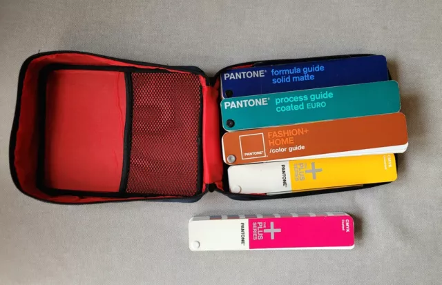 Pantone Set mit 5 Farbfächern (CMYK Coated Uncoated Fashion+ Home) + K HKS 3000