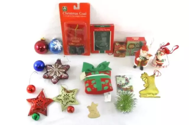 Lot Of 17 Assorted Christmas Tree Ornaments Stars Balls Santas and More