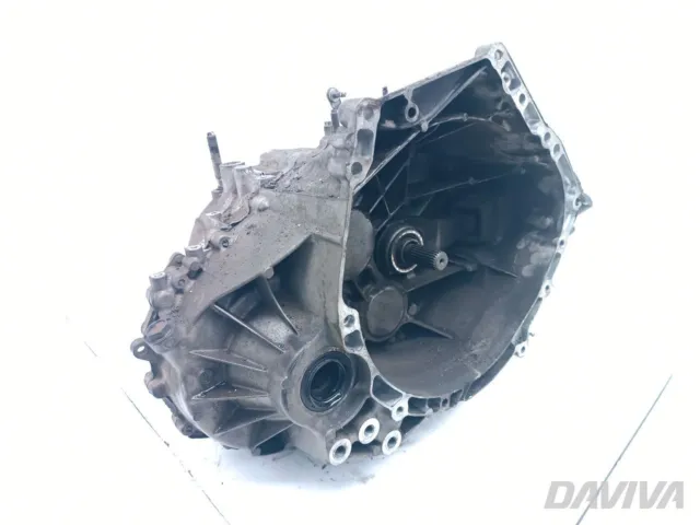 Mazda 6 6 Boîte de Vitesse Manuelle 2.2 D Diesel 110kW (150 HP) D6050 2013 Break