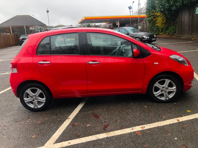 2010 Toyota Yaris 1.33 VVT-i TR 5dr [6] FULL SERVICE HISTORY  HATCHBACK Petrol M