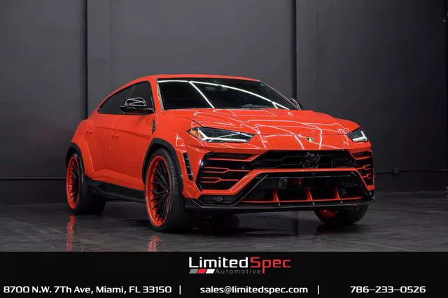 2021 Lamborghini Urus Sport Utility 4D 2021 Lamborghini Urus Sport Utility 4D