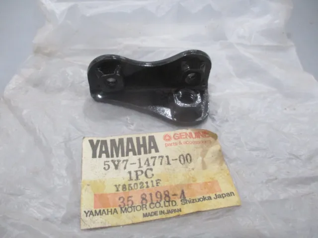 NOS Yamaha OEM Muffler Stay 1 1979-1980 DT175 1982-1983 YT175 5V7-14771-00