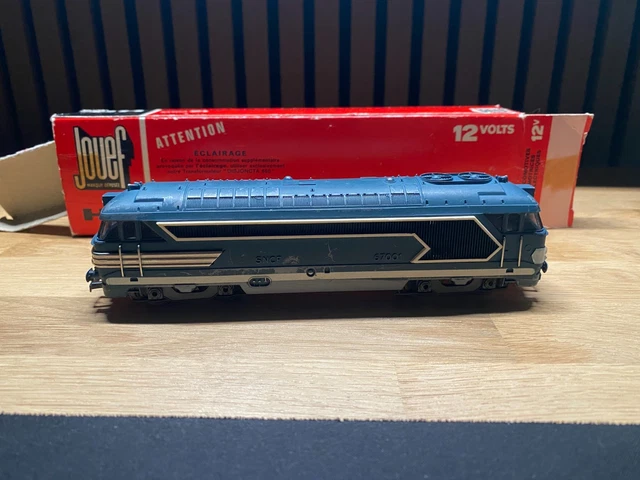 Locomotive Diesel Jouef BB67001 SNCF Bleue modèle HO
