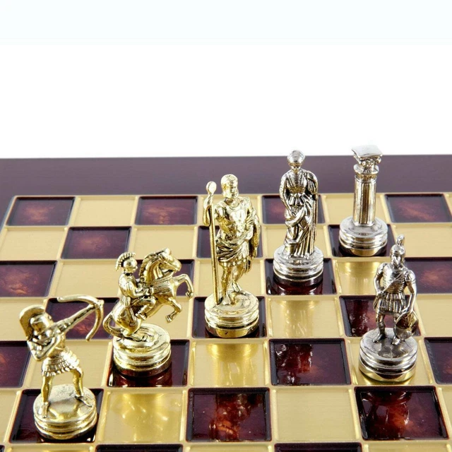 Ensemble d'Échecs en Metal - Lanceurs de Disque en Or et Argent | Échiquier Laiton 36x36 cm
