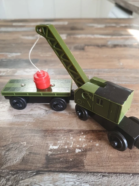 BREAKDOWN TRAIN AND FLATBED Brio Thomas & Friends Wooden Railway Engine ...