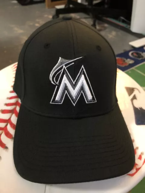 Miami Marlins MLB Black & White Ace Stretch Fit Baseball Hat Cap Men's M/L