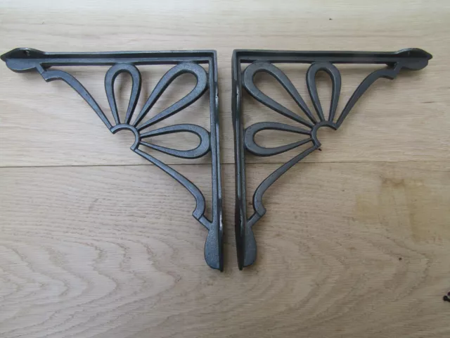 PAIR of 9" DAISY Cast Iron Vintage Victorian shelf Bracket Sink Cistern
